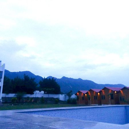 The Rustic Pines Udaipur Exterior photo