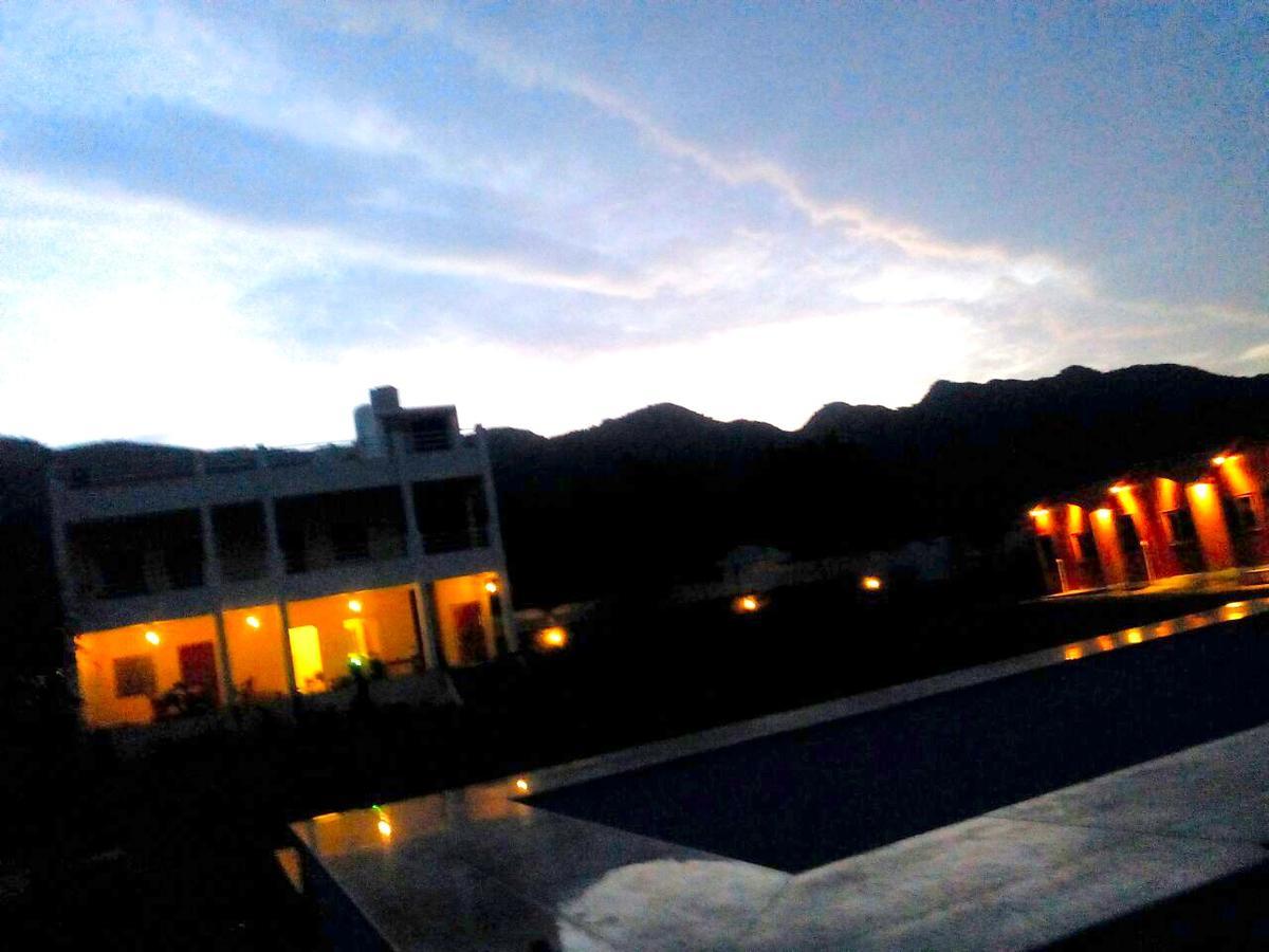 The Rustic Pines Udaipur Exterior photo