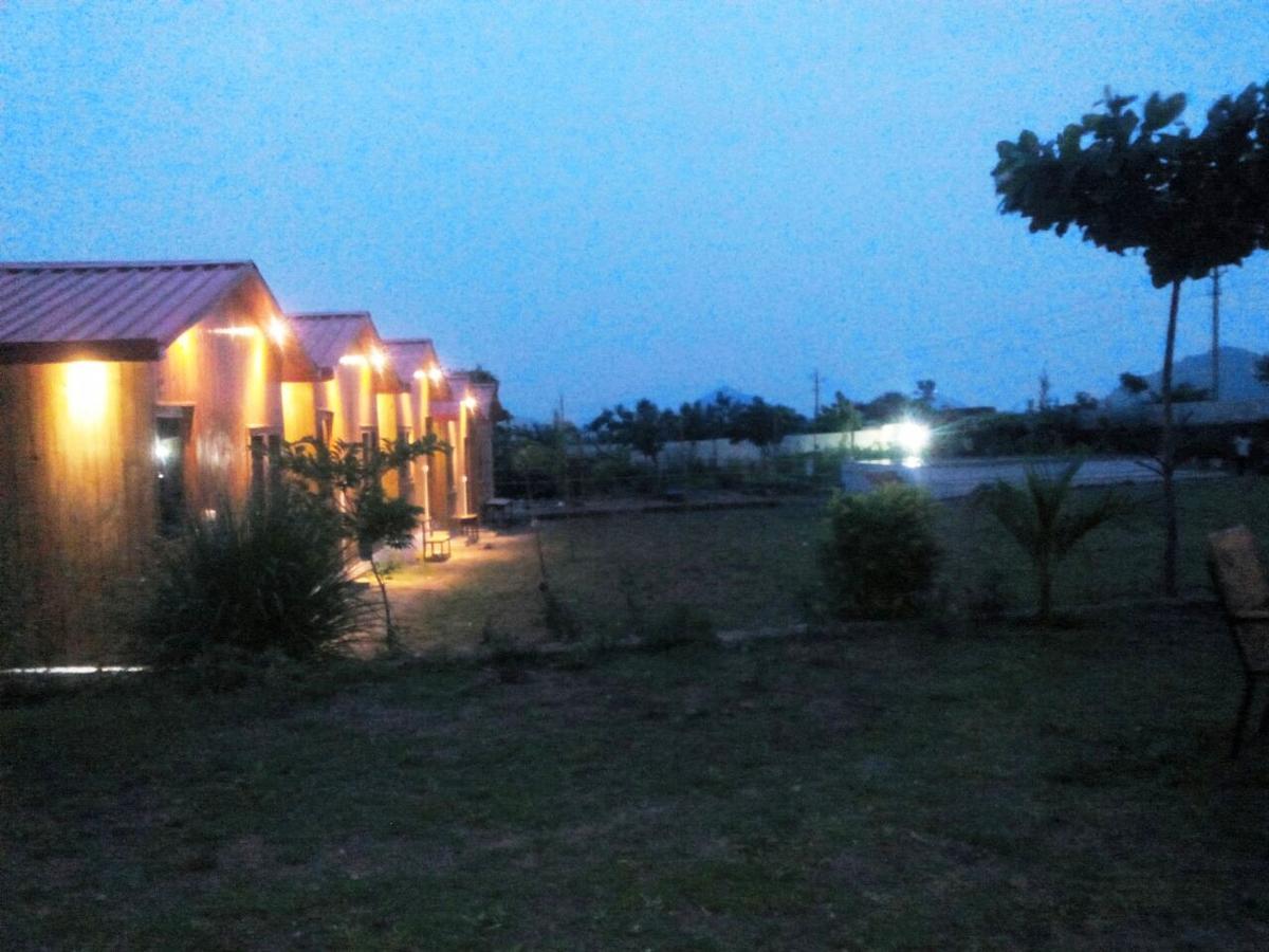 The Rustic Pines Udaipur Exterior photo